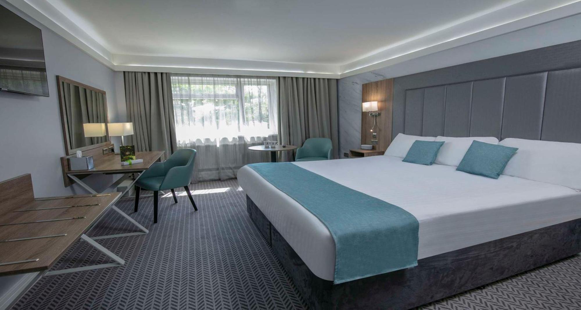 Best Western Premier Heronston Hotel & Spa Бридженд Экстерьер фото